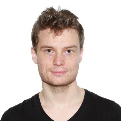 Dr. Peter Karkus